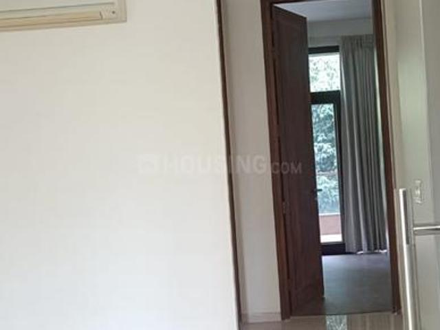 Flat for rent in Deri