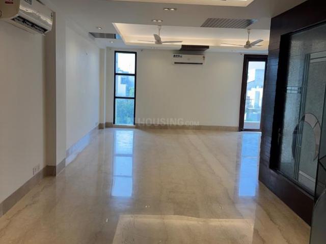 Flat for rent in Deri