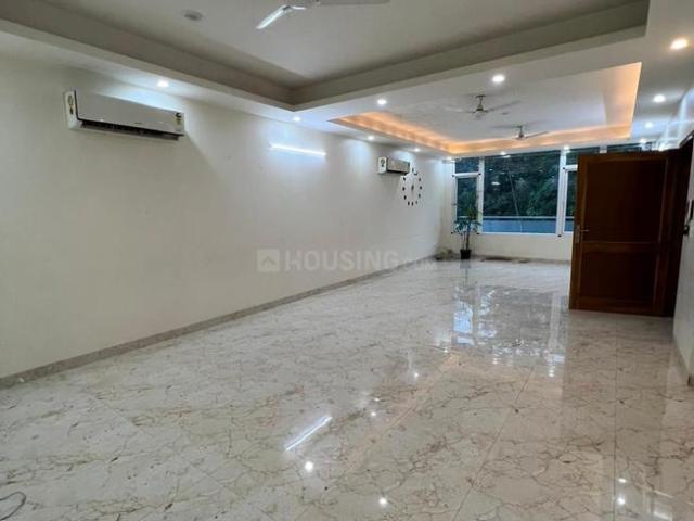 Flat for rent in Deri