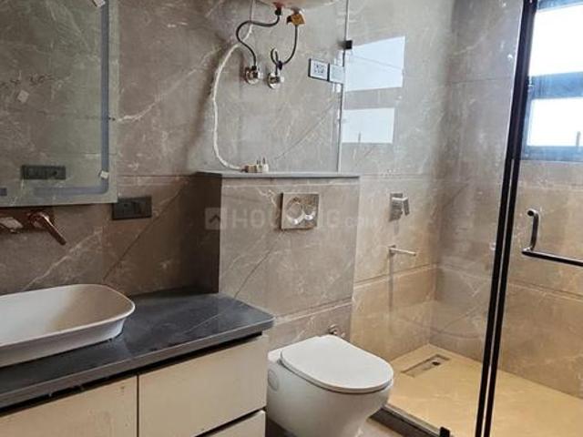 Flat for rent in Deri