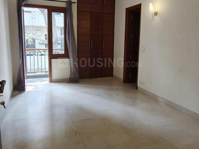 Flat for rent in Deri