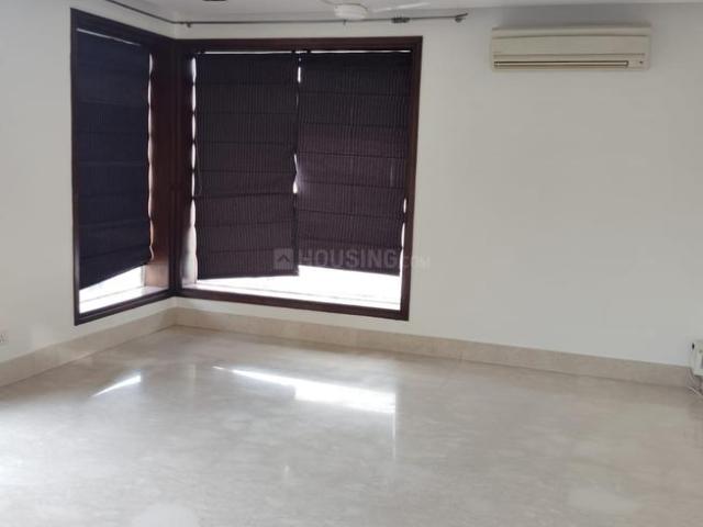 Flat for rent in Deri