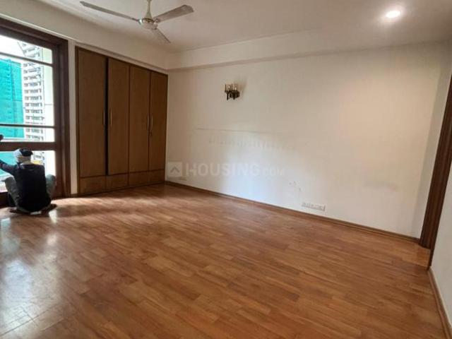 Flat for rent in Deri