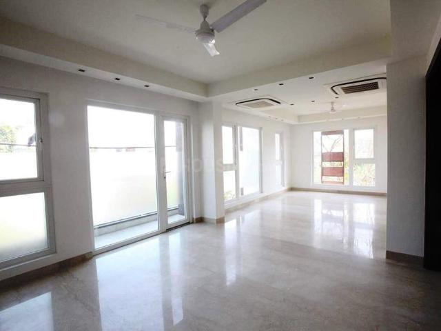 Flat for rent in Deri