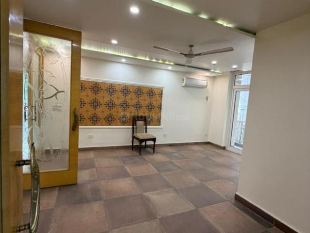 Flat for rent in Deri