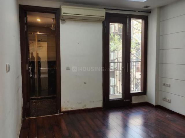 Flat for rent in Deri