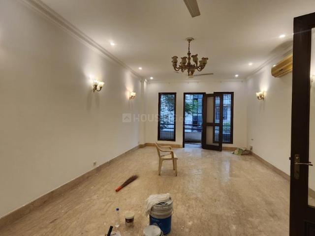Flat for rent in Deri