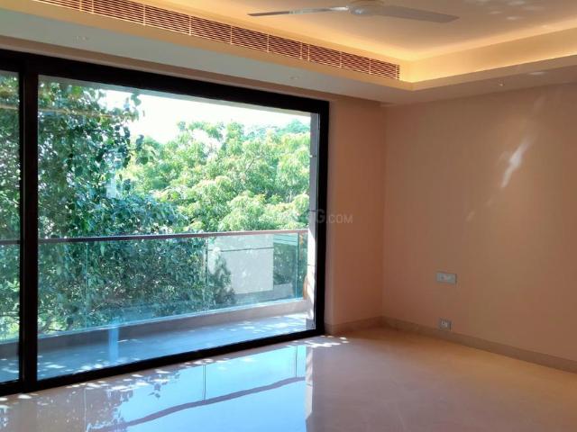 Flat for rent in Deri