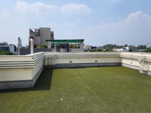 Flat for rent in Deri