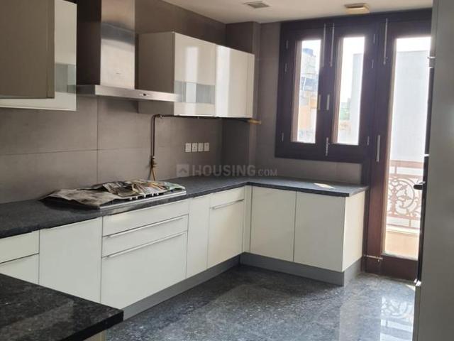 Flat for rent in Deri