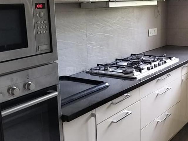Flat for rent in Deri