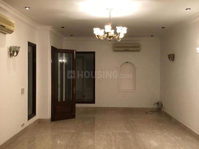 Flat for rent in Deri
