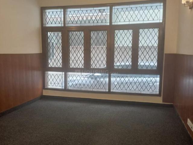 Flat for rent in Deri