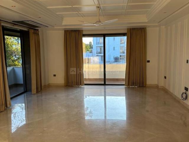 Flat for rent in Deri