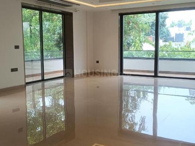 Flat for rent in Deri