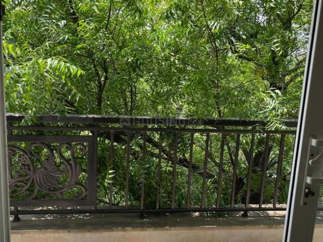 Flat for rent in Deri