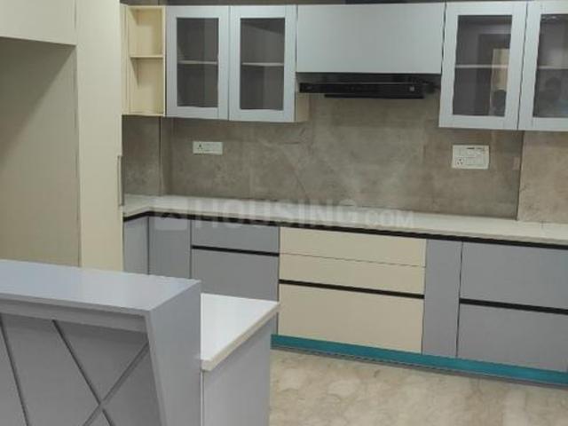 Flat for sale in West Delhi, Deri