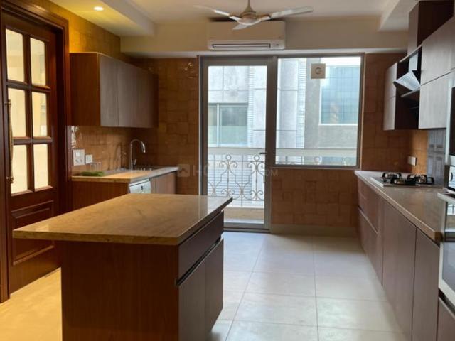Flat for rent in Deri