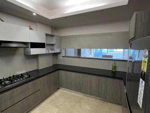 Flat for rent in Deri