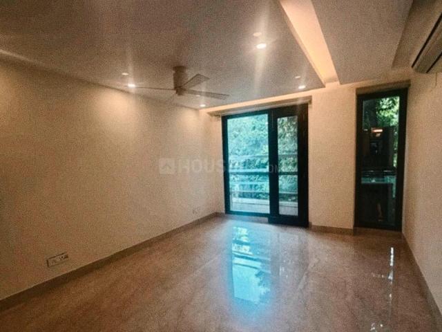 Flat for rent in Deri