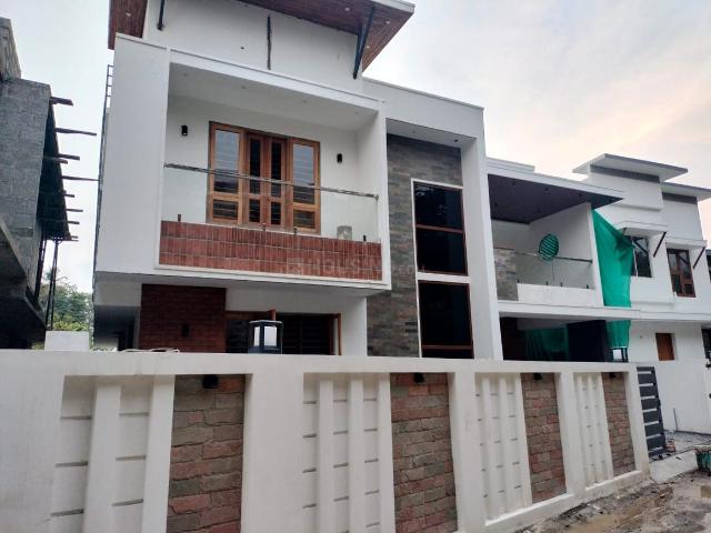 House for sale in Aluva