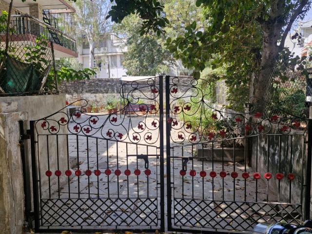 House for sale in Ambawadi - Ahmedabad, Gujarat