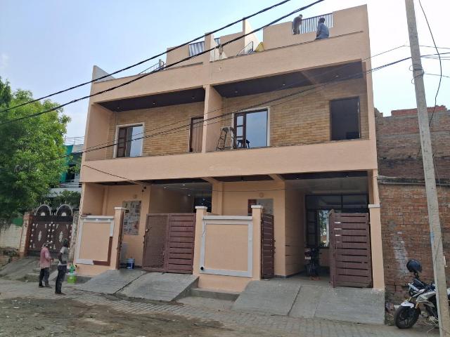 House for sale in Varanasi, Arunachal Pradesh