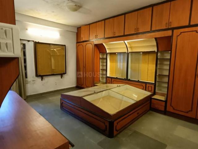 House for rent in Madya