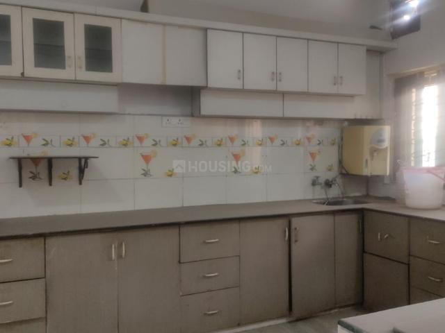 House for sale in Madya