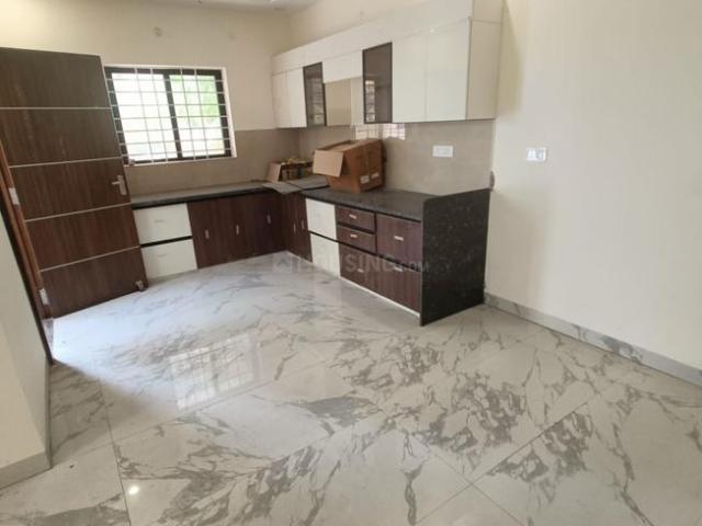 House for sale in Madya