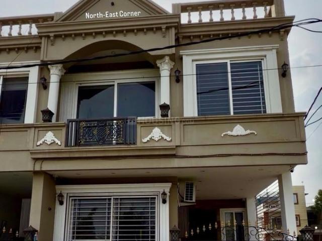 House for sale in Madya