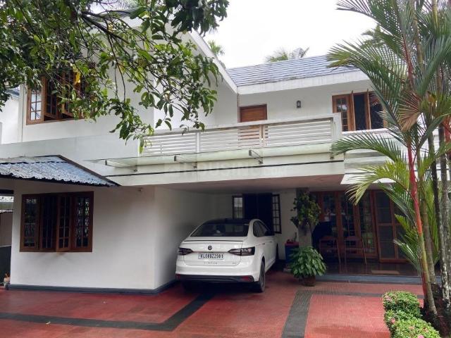 House for sale in Thrissur, Kerala