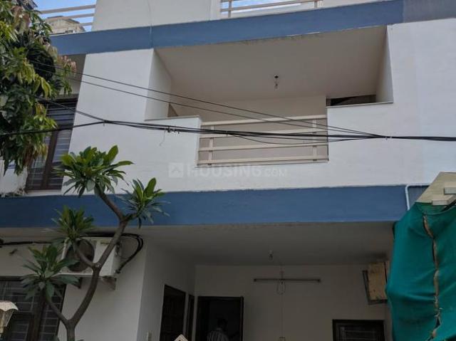 House for sale in Madya