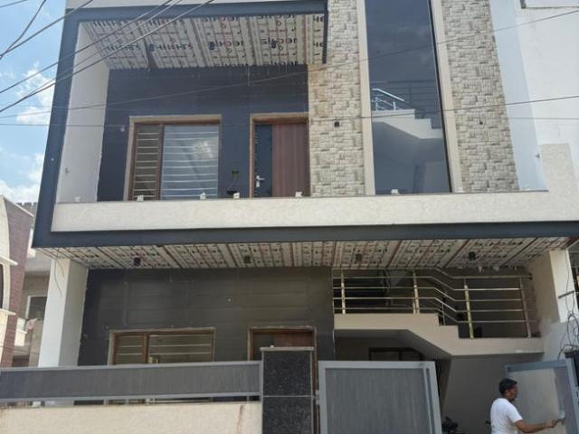 House for sale in Zirakpur, Punjab