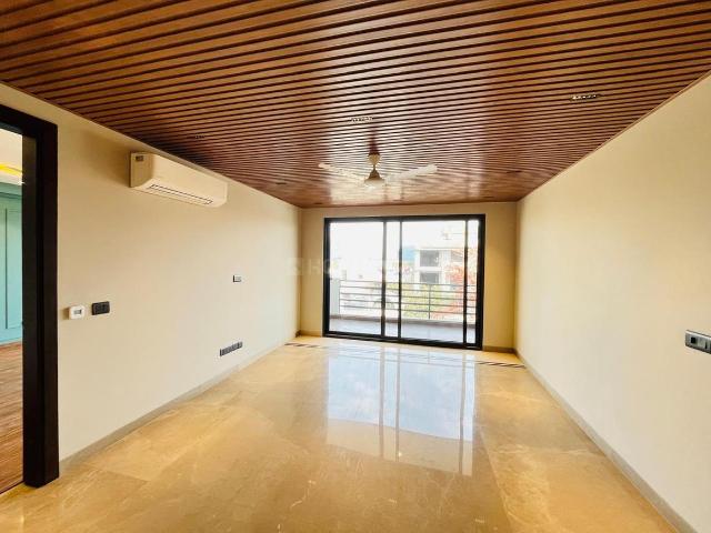 House for sale in Hariana