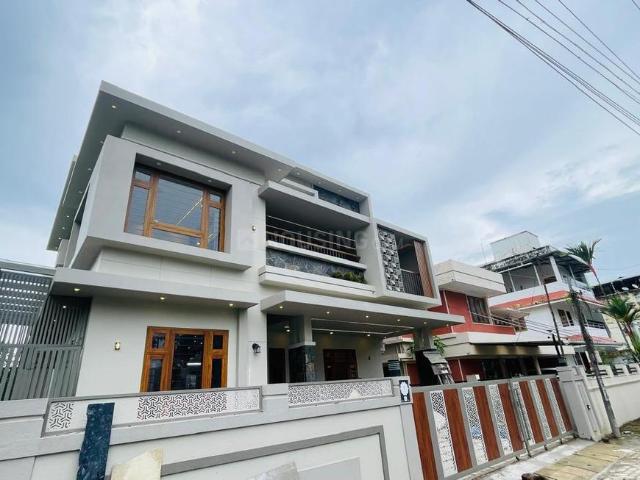 House for sale in Kochi