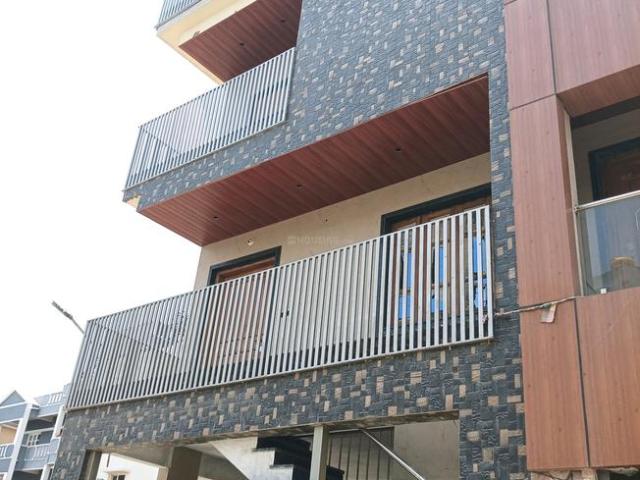 House for sale in Bangalore East, Cox Town - Bangalore