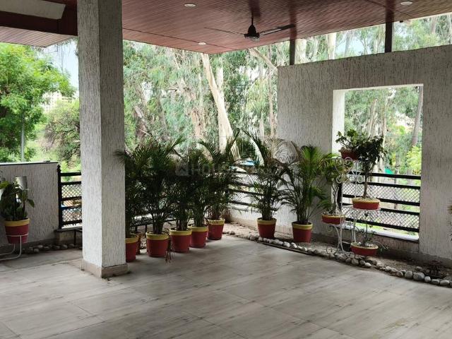 House for rent in Madya