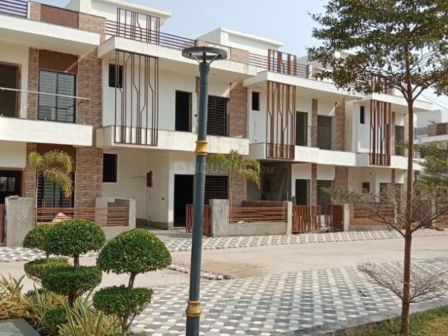 House for sale in Madya