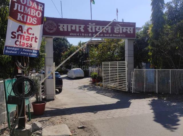 House for sale in Madya