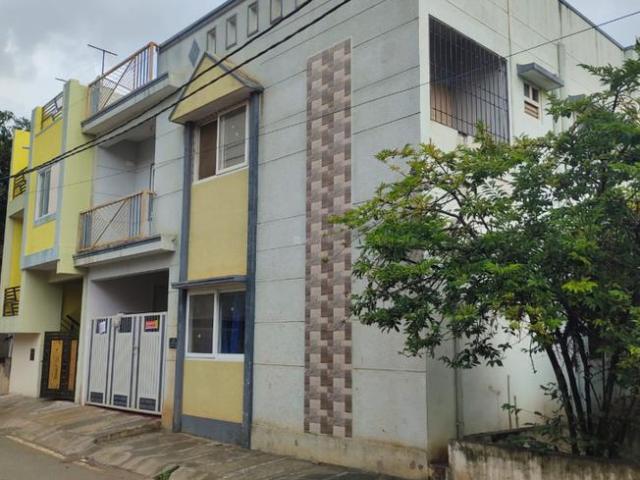 House for sale in Bangalore North, Cox Town - Bangalore