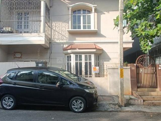 House for sale in Bangalore South, Cox Town - Bangalore
