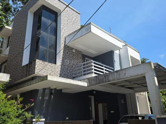 House for rent in Nilampathinjamugal, Ernakulam