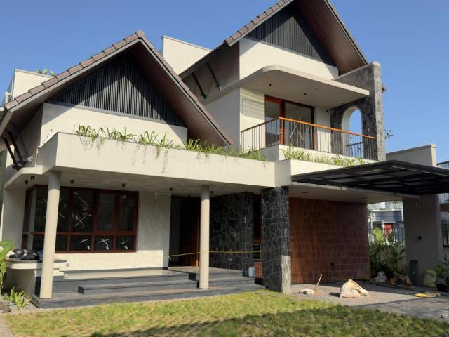 House for sale in Nilampathinjamugal, Ernakulam