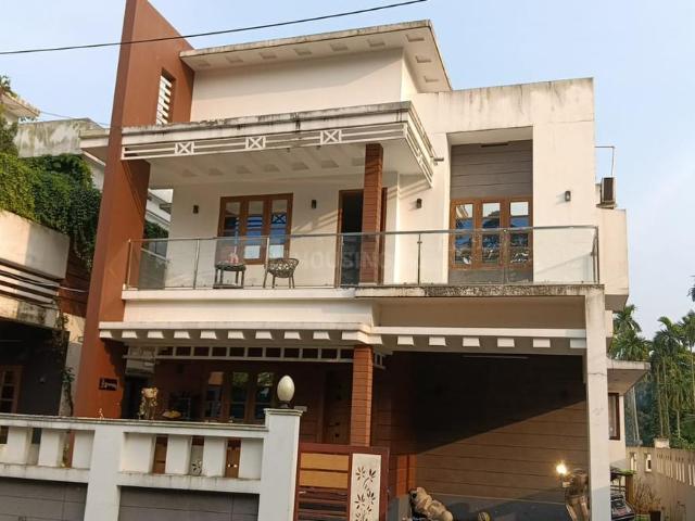 House for sale in Nilampathinjamugal, Ernakulam