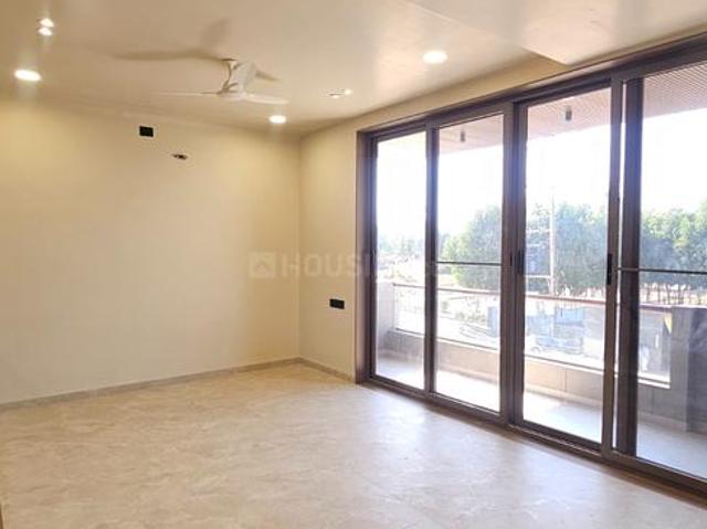 House for sale in Madya