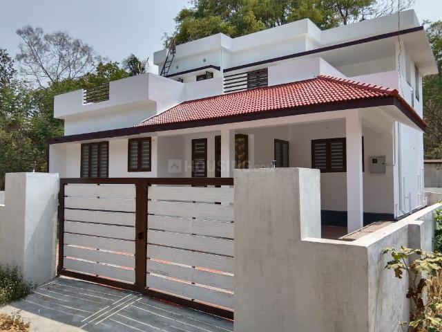 House for sale in Kannadi, Kerala