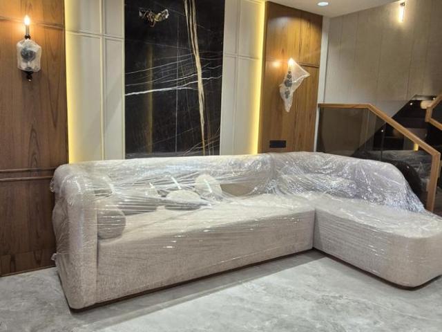 House for sale in Madya