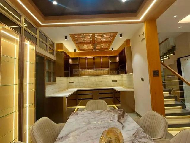 House for rent in Madya