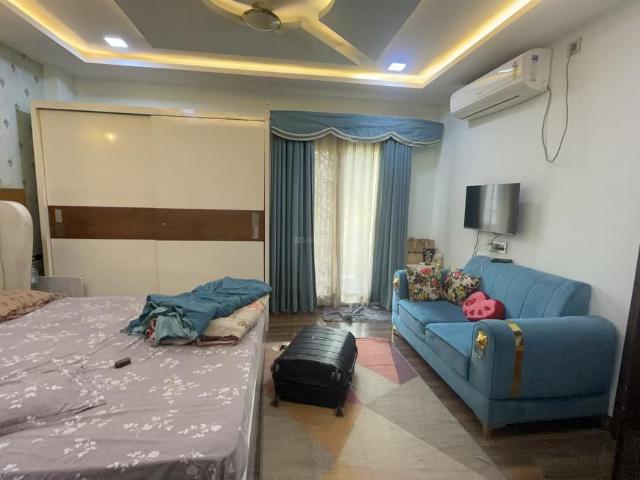 House for rent in Madya